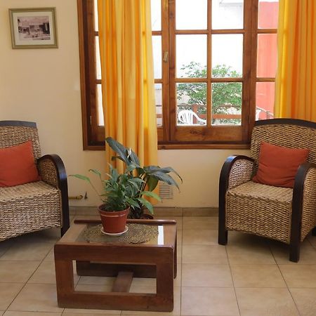 Hotel Arenales Villa Carlos Paz Buitenkant foto