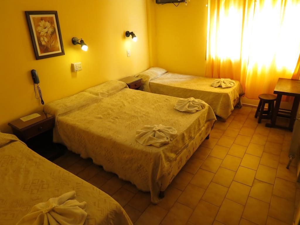 Hotel Arenales Villa Carlos Paz Kamer foto