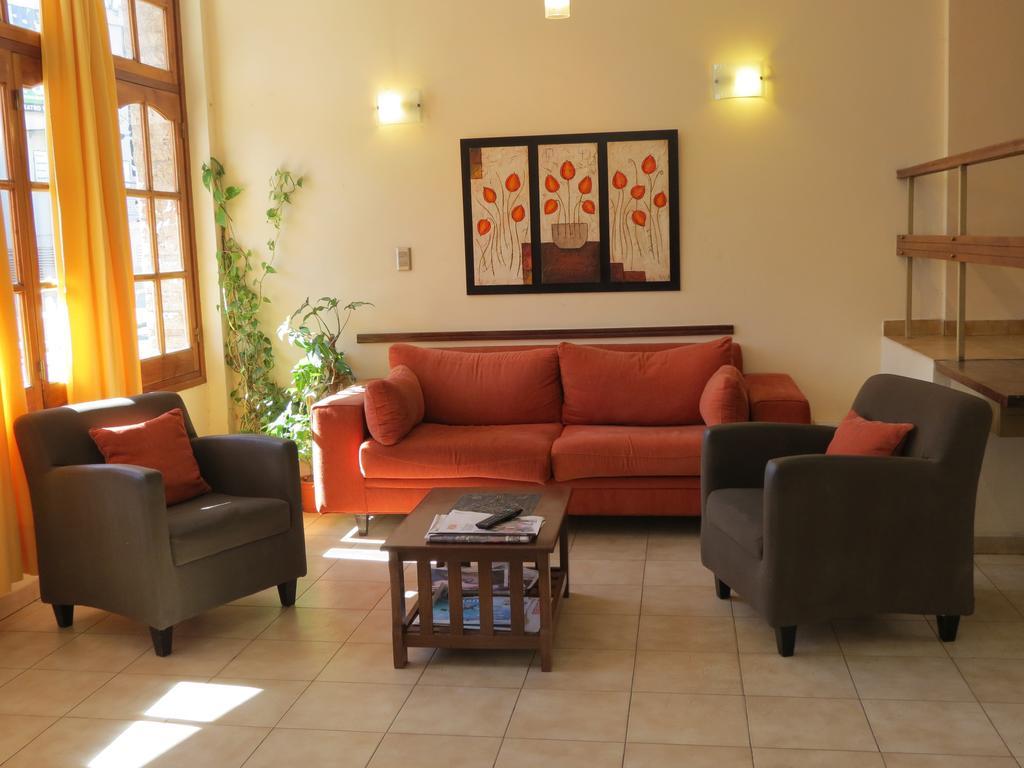 Hotel Arenales Villa Carlos Paz Buitenkant foto