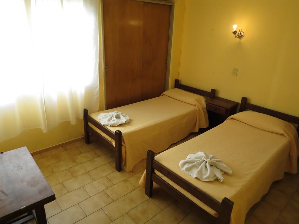 Hotel Arenales Villa Carlos Paz Kamer foto