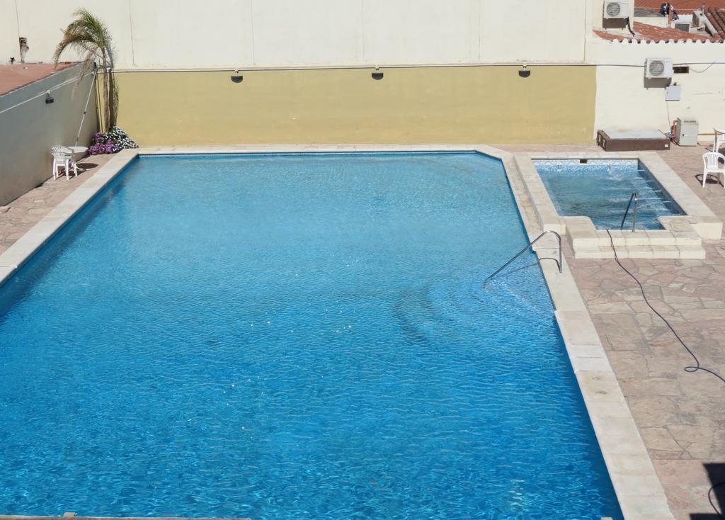 Hotel Arenales Villa Carlos Paz Buitenkant foto